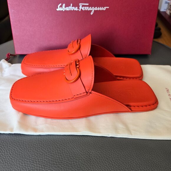 Salvatore Ferragamo Vulcano Red Calf Leather Mule - Picture 6 of 12